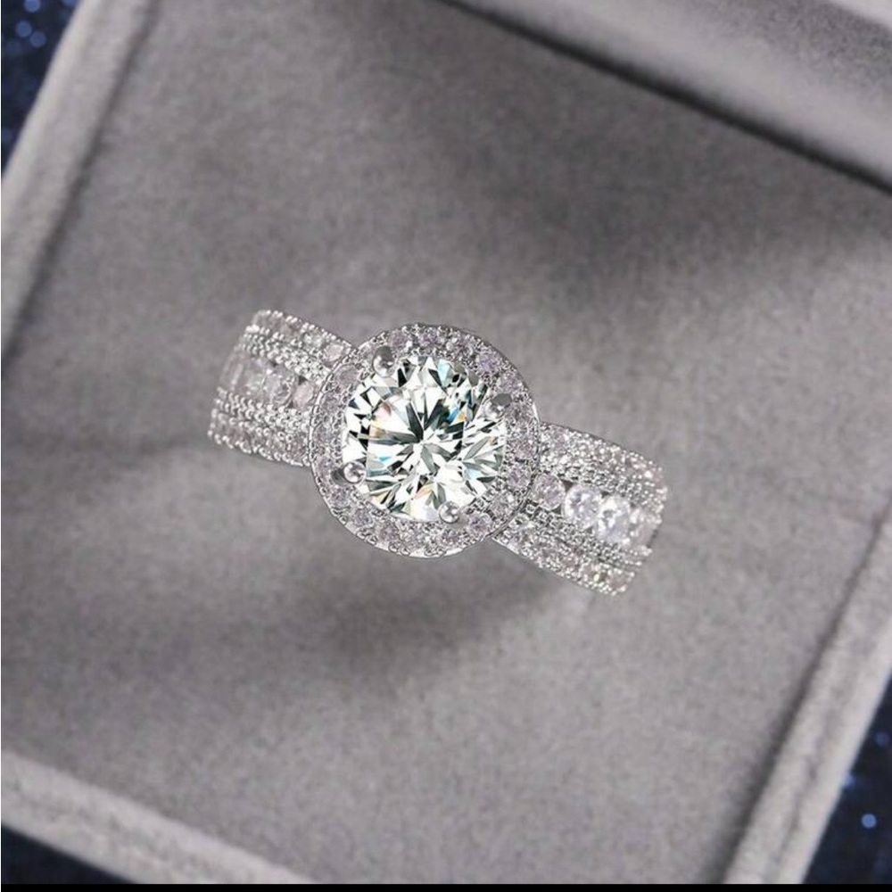 Silver ring - Picture 4 of 4